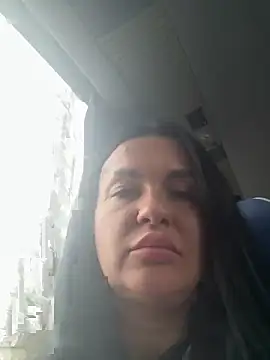 Snapshot of MeganBlueq chatting on December 18, 9:48 am MeganBlueq online show from December 18, 9:48 am