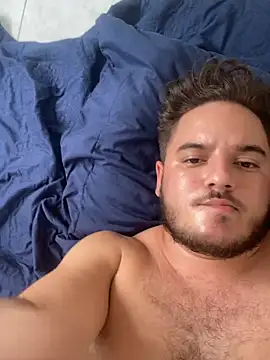 Snapshot of Bardo_urso chatting on February 26, 5:45 pm Bardo urso online show from February 26, 5:45 pm