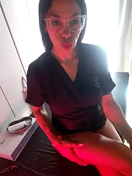 Snapshot of dulcemorela83 chatting on February 2, 4:38 pm dulcemorela83 online show from February 2, 4:38 pm