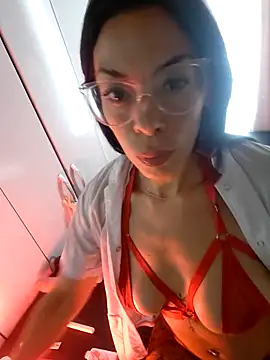 Snapshot of dulcemorela83 chatting on February 12, 4:13 pm dulcemorela83 online show from February 12, 4:13 pm