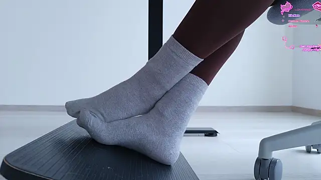 Feetbeth online show from May 14, 5:20 pm