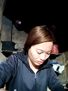 little-effy online show from March 18, 12:47 am