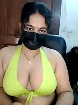 nosrat014 online show from April 14, 11:38 am