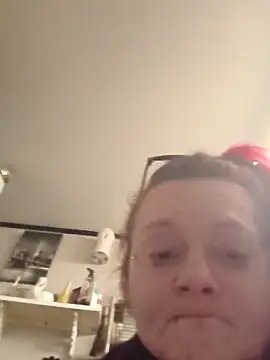 Snapshot of MidnightSeducer@xh chatting on February 16, 7:32 pm MidnightSeducerxh online show from February 16, 7:32 pm