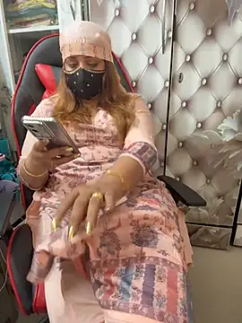 butterflyslay online show from April 11, 9:02 am