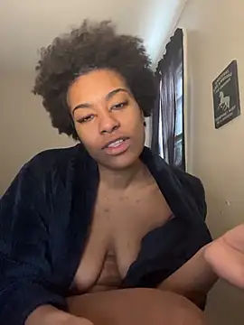 Snapshot of Bellaquitaa_lee chatting on March 2, 3:41 pm Bellaquitaa lee online show from March 2, 3:41 pm