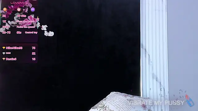 Snapshot of bella_moonlight_cr chatting on February 15, 7:51 am bella moonlight cr online show from February 15, 7:51 am