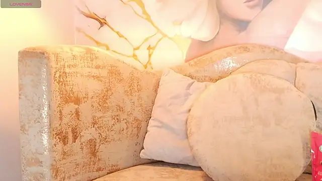 bella moonlight cr online show from July 12, 3:30 am