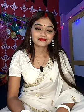 Snapshot of Sweet-priyaa chatting on May 1, 4:55 pm Sweet-priyaa online show from May 1, 4:55 pm