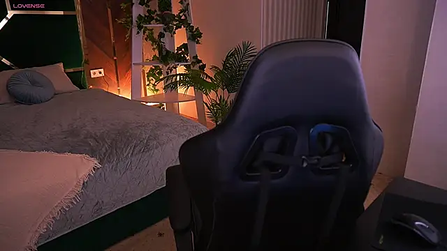 MollyyMayy online show from February 12, 4:13 pm