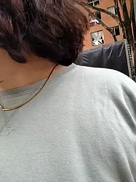 Divine Pouvoir online show from February 18, 8:49 pm