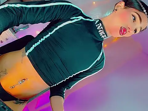 agathaferrer3 online show from February 9, 5:00 am