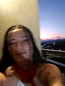 Snapshot of Zuley_Browm_ chatting on December 13, 11:10 pm Zuley Browm online show from December 13, 11:10 pm