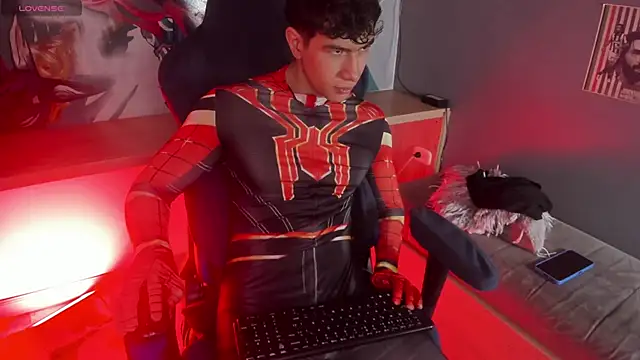 Criss Adams online show from February 2, 2:32 am