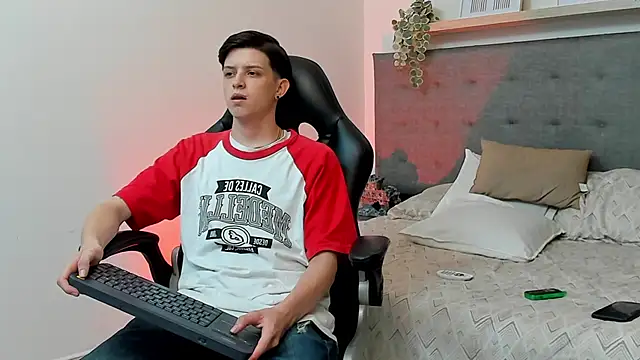 sebastamayo  online show from February 26, 5:28 am