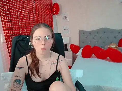 Snapshot of lexalove_doll chatting on February 15, 4:09 am lexalove doll online show from February 15, 4:09 am