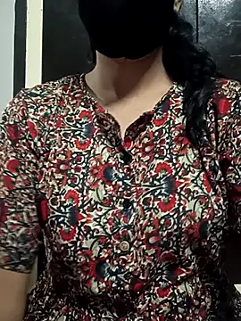 Snapshot of teena-11 chatting on January 18, 3:38 pm teena-11 online show from January 18, 3:38 pm