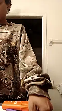 Snapshot of Teeskii_ chatting on December 17, 10:10 am Teeskii online show from December 17, 10:10 am