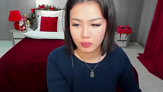 Snapshot of Brunette_Charm chatting on December 21, 6:04 pm Brunette Charm online show from December 21, 6:04 pm