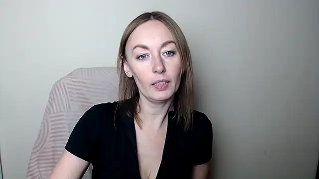 LiaSeass  online show from February 8, 10:07 am