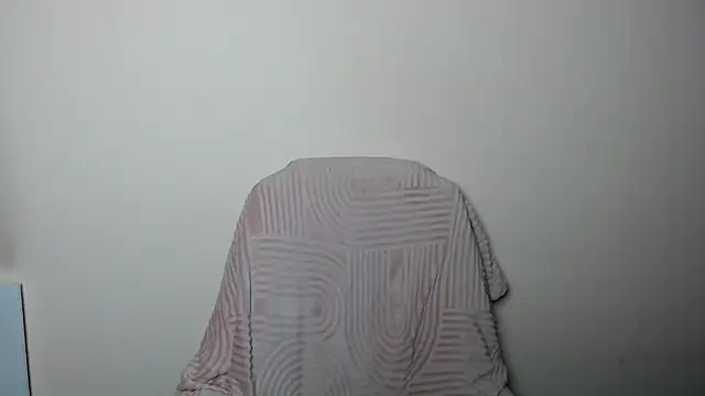 LiaSeass  online show from April 4, 12:13 pm