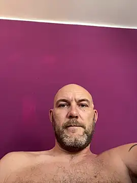 Snapshot of Pe4ka69 chatting on February 6, 2:42 pm Pe4ka69 online show from February 6, 2:42 pm