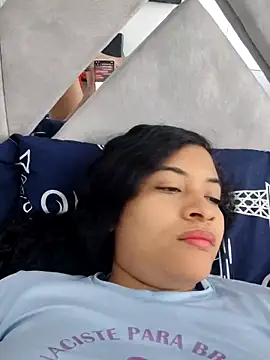 DAFNNEE HOT online show from April 14, 3:40 pm