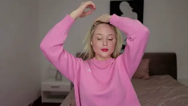 Snapshot of Jessiestar_ chatting on February 15, 7:32 pm Jessiestar online show from February 15, 7:32 pm