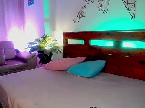 Catalinajoyful online show from March 13, 3:35 am