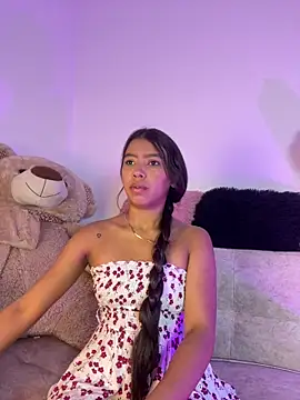 Snapshot of Ana_herrera chatting on December 19, 11:28 am Ana herrera online show from December 19, 11:28 am