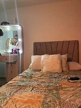 channelportman online show from March 31, 12:34 am