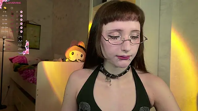 MiraJades online show from April 5, 10:07 pm