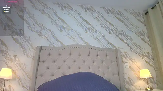 Yuliana-ambell online show from April 7, 8:09 pm