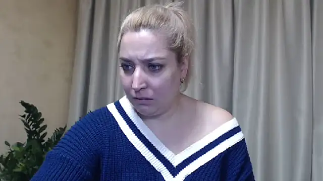 sweetpussy13 online show from March 4, 10:13 am