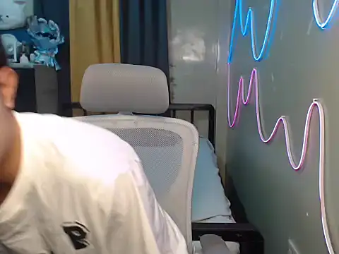 Ur hottestjonny online show from June 22, 10:56 am