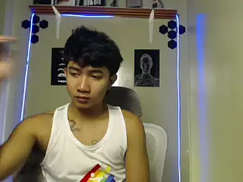Ur hottestjonny online show from July 18, 11:19 pm