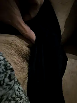 Snapshot of Crcr999 chatting on February 24, 2:31 am Crcr999 online show from February 24, 2:31 am