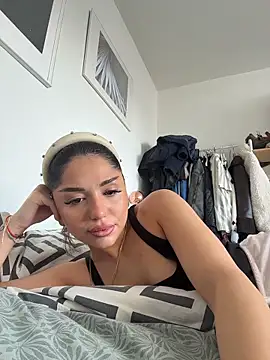 SilkyMira online show from February 14, 10:56 am