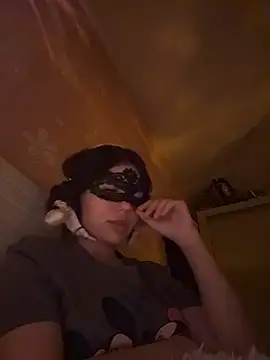 SilkyMira online show from March 28, 9:14 pm