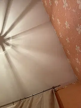 SilkyMira online show from April 12, 7:52 pm