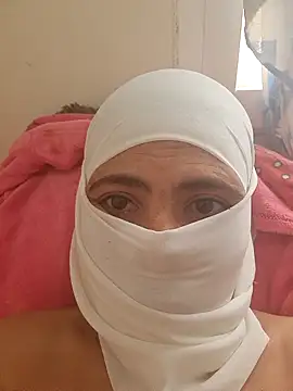 Snapshot of katiyvy chatting on December 19, 1:51 pm katiyvy online show from December 19, 1:51 pm