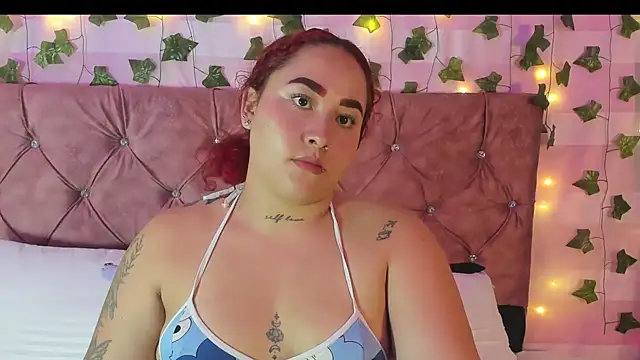 Ayla-marttinez online show from February 3, 1:48 am