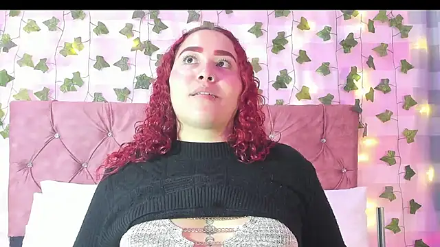 Ayla-marttinez online show from February 6, 1:43 am