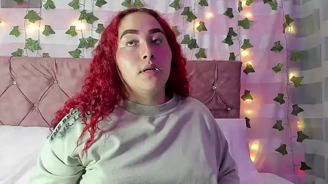 Ayla-marttinez online show from April 6, 1:58 am