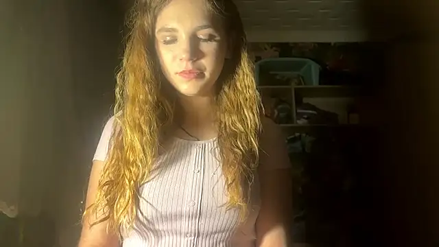 DiedraGlackin online show from March 6, 9:44 pm