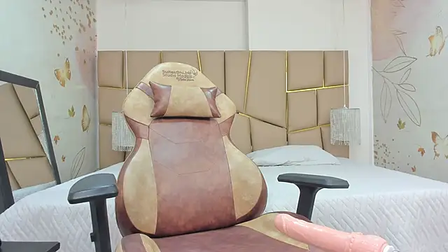 Jadde Greyy  online show from January 16, 2:37 am