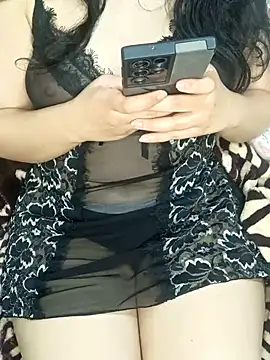 Snapshot of sisilk897 chatting on January 14, 10:25 pm sisilk897 online show from January 14, 10:25 pm