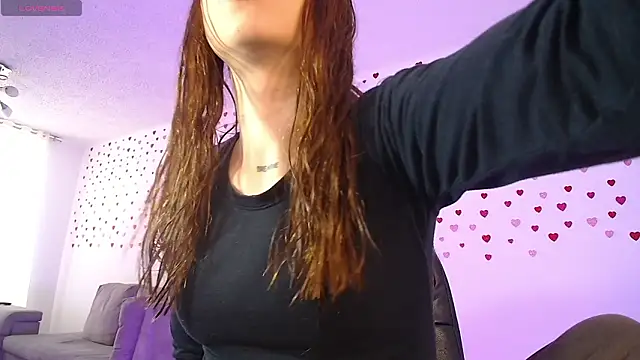 alina lee online show from February 22, 8:07 pm