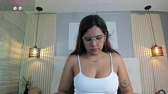 Snapshot of scarletbaker__ chatting on January 9, 7:15 pm scarletbaker online show from January 9, 7:15 pm