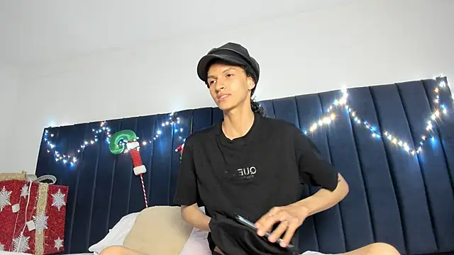 vannellope 96 online show from December 19, 7:21 pm